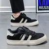 Invierno 2025 Nuevos Zapatos Casuales de Felpa para Hombre Tendencia Versátil Nicho Mocasines Tenis de Estudiante Venta Directa para Hombre