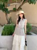 Xiu Xixi 2026 Primavera Novo Etiqueta Branca Simples Gola V Sem Mangas Blazer Jaqueta Curta Colete para Mulheres 86138