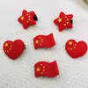 Pinza para el Cabello de Estudiante del Día Nacional Pinza Decorativa Versátil Bandera Roja Corazón Accesorio para el Cabello Rojo de Viaje China China Estrella Roja de Cinco Puntas Corazón