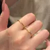 Explosiones del Libro Rojo Anillo de Diamante Amarillo de Gran Altura 2025 Nuevo Oro Antiguo Transferencia Nudo de Bambú Taladro Anillo Simple