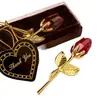 Venta al por mayor del fabricante Regalos para bodas y San Valentín Rosas de cristal Artesanías de rosas metálicas Adornos