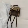 Mochila Retro para Viajes Diarios para Mujer 2026 Nueva Moda de Otoño Bolso Cruzado de un Solo Hombro Bolso de Mano Cuadrado Pequeño con Acabado de Alta Gama