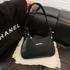 Bolsa de Axila Tendência e Estilosa para Mulheres, Novo Modelo Primavera 2026, Estilo Coreano Elegante, Luxo Leve, Moda Retrô, Bolsa de Ombro Simples