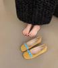 Sapatos Femininos Slip-On Cor de Doce Bege Estilo Francês com Salto Escondido e Laço, Bico Fechado, Verão 2025