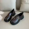 Novos Moccasins Chunky Femininos de Outono Sola Macia Versáteis Slip-ons Estilo Britânico Sapatos de Couro Preto