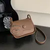 Bolso pequeño retro para mujer 2023 Invierno nueva moda casual textura bandolera bolso mensajero color liso bolso cuadrado pequeño