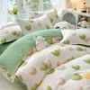 Conjunto de Roupa de Cama Lavável à Máquina de Quatro Peças Presente Atacado Capa de Colcha de Algodão com Aloe Vera Conjunto de Três ou Quatro Peças para Cama de Solteiro em Dormitório Estudantil