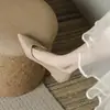 Sapatos baixos de trabalho macios estilo francês para mulheres, nova moda outono 2026, versáteis, bico fino, sem cadarço, sapato de uso único raso para o trabalho