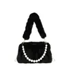 Bolsa de Pelúcia para Commuter Outono e Inverno para Mulheres, Bolsa Transversal Elegante com Corrente de Pérolas, Bolsa de Ombro Versátil, Bolsa de Braço, Bolsa Plissada Peluda