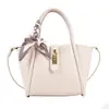 Bolsa Feminina 2022 Nova Moda Bolsa Feminina Simples de Ombro para o Dia a Dia Grande Capacidade Bolsa de Mão Feminina