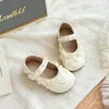 Zapatos de Cuero para Niñas 2026 Primavera Nuevo Estilo Zapatos de Encaje con Lazo Lindos de Princesa Suela Suave Zapatos Planos para Bebé