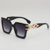 Gafas de Sol Cuadradas de Marco Grande de Marco Pequeño de Moda Combinan con Todo Estilo Ins Cadena de Sentido Avanzado Tendencia Street Shot Gafas de Sol Pequeñas para la Cara