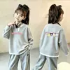 Nova Roupa de Primavera e Outono para Meninas Estilosa Malha Waffle Manga Longa Falsa Duas Peças Top Camiseta para Bebês Meninas Camada Base Casual Tendência