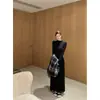 Vestido de Gola Alta Vermelho de Manga Longa para Mulheres de Natal e Ano Novo, Elegante e Fashionável para Outono e Inverno, Vestido Longo Justo