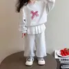Conjunto de Niña para Primavera y Otoño Bebé Elegante Infantil Moderno Versión Coreana Sudadera con Adorno de Encaje y Lazo y Pantalones de Chándal