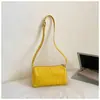 Moda Feminina de Nicho Nova Verão 2026 Bolsa Transversal Estilosa Versão Coreana Bolsa de Almofada Tecida para o Dia a Dia