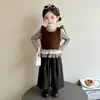 Conjunto de Colete de Tricô para Meninas Outono Roupa Conjunto de Três Peças Infantil Primavera e Outono 2026 Nova Moda Roupas de Início de Outono para Bebê