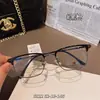 52 Gafas de Hombre Estilo Ceja, Montura de Titanio Puro, Estilo Business Casual, Se Pueden Montar Lentes Graduados, Luz Azul Anti-Reflejo, Media Montura, Venta al por Mayor Danyang
