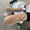 Fundas de manillar de felpa de invierno para bicicletas eléctricas, engrosadas para protección contra el calor y el frío, antideslizantes, universales para motocicletas y triciclos