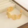 Pulsera Abierta de Moda con Personalidad Estilo Ins de Venta Caliente Transfronteriza Europea y Americana para Mujer, Pulsera Apilable Versátil de Lujo Ligero en Forma de C