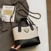 2025 Nova Bolsa Saco Estilo Coreano Simples e Fashion para Mulheres para o Trabalho e Deslocamento, Bolsa Transversal Versátil de Alta Qualidade
