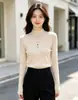 Suéter base de hilo de lana hilado en núcleo de dos piezas, manga larga, corte ajustado, jersey, elegante y moderno, cuello semi-alto, prenda de punto abotonada colorida para mujer