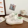Zapatos Blancos Estilo Nuevo Primavera y Otoño 2026 para Mujer, Malla Transpirable Suela Gruesa Punta Redonda Versátiles Deportivos Estudiantiles Casuales