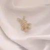Broche de Laço Coração Simples para Mulheres, Corsage de Luxo, Alfinete Anti-Exposição para Gola Feminina, Alfinete de Cardigã, Acessório de Roupa
