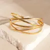 Pulseiras Abertas Europeias e Americanas de Nicho com Cruz e Múltiplas Camadas, Pulseiras com Design Moderno e Personalizado, Pulseiras Simples, Elegantes e de Alto Padrão
