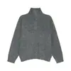 Chaqueta de punto de cuello alto gris estilo coreano para hombre en otoño e invierno Marca de moda Tejido de punto para capas interiores perezosas y relajadas