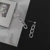 Pendientes de Cadena Minimalistas Estilo Europeo y Americano para Mujer, Lujo Ligero Nicho Sensación de Alta Gama, Pendientes Versátiles de Moda de Venta Caliente Transfronteriza al por Mayor