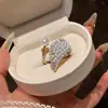 Anel Aberto Asa Zircônia Pérola Estilo Francês Luxo Leve, Anel de Nicho High-End com Design Exquisito e Joia Versátil