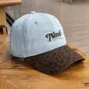 Gorra de Béisbol de Mezclilla Patchwork Estampado de Leopardo para Mujer 2026 Estilo Nuevo Ala Ancha Adelgazante para la Cara Gorra de Pico de Pato para Pareja Street Dance Tendencia