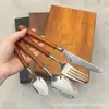 Cuchillo y Tenedor para Bistec de Palisandro con Forma de Cintura Pequeña de Acero Inoxidable 304, Juego de Cubiertos para Postre de Estilo Occidental (Cuchillo, Tenedor y Cuchara) Caja de Regalo al por Mayor