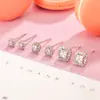 Brincos Quadrados Pequenos Estilo Novo para Mulheres, Luxo Leve, Sensação de Alto Padrão, Diamante Geométrico Quadrado, Exquisitos, Versáteis para o Dia a Dia