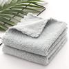 Fabricante de Gaoyang Toalla Pequeña Cuadrada de Terciopelo de Coral de Alta Densidad 25*25 Encaje Liso Toalla Pequeña Absorbente Trapo de Cocina Venta al por Mayor