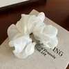 Scrunchie de gasa de burbujas suave y lustroso estilo francés con un toque de alta gama, dulce y adecuado para el uso diario, un accesorio para el cabello para niñas jóvenes