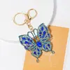 Chaveiro Borboleta Colorida Oca Cravejada de Diamantes, Pingente de Bolsa de Strass de Luxo Leve, Anel de Chaveiro de Acessório Exquisito de Nicho