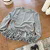 Camada Base Feminina com Babado Outono 2026 Nova Camiseta Infantil de Manga Longa Poá Cor Sólida Top Interno de Alta Elasticidade