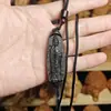 Colgante de Madera de Árbol de Ágar Natural Envejecido para Hombres y Mujeres, Auténtico Accesorio de Suéter de Gama Alta