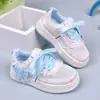 Zapatos para Niñas 2026 Nuevos Zapatillas de Princesa Caladas de Verano Suela Suave Transpirables Zapatos de Malla Sencilla Zapatos Deportivos para Niñas