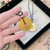 Ouro Areia Tradicional Técnica Antiga Espírito da Montanha Pingente de Moeda Bolsa Artesanal Array de Trovão Fivela da Paz Pingente Joias Masculinas Atacado