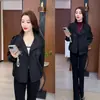 Casaco curto feminino 2026 novo estilo outono popular trench coat petite jaqueta solta modeladora top casual