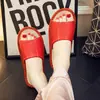 Chinelos de couro de primeira camada Haining sola de tendão de boi sapatos frescos de couro de verão casa homens e mulheres casais antiderrapantes presentes atacado