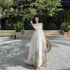 Vestido Estampado Resistente Estilo Palácio Retrô para Mulheres, Novo Modelo de Verão 2026, Vestido de Praia Deslumbrante e Elegante