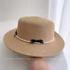 Sombrero de Copa Plana con Perlas de Mariposa Pequeña Estilo Vacacional para Mujer Verano Nuevo Protección Solar Sombrilla Sombrero de Paja Vacaciones en la Playa Sombrero de Playa