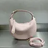 Bolsa Simples e Estilosa para Axila Primavera e Verão, Bolsa de Ombro Baguete Francesa de Nicho, Bolsa Transversal Feminina, Novo Modelo Meia-Lua 2025