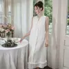 Vestido sin mangas color Beige con cuello, estilo vacacional, Vestido para mujer estilo perezoso que ajusta la cintura, reduce la edad, Nuevo estilo de verano en color Blanco roto