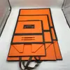 Caja de embalaje de solapa plegable de una sola pieza flores plegables caja de embalaje de succión magnética caja de cartón caja de regalo al por mayor