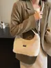 Bolso Relleno Bolso Pequeño para Mujer 2024 Nueva Moda Versátil Diseño de Nicho Estilo Occidental de Gama Alta Bolso de Hombro Único Cruzado